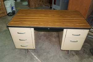 lot 147 image: Teacher Desk