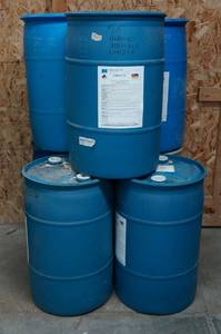 lot 181 image: (7) 30 Gallon Plastic Barrels