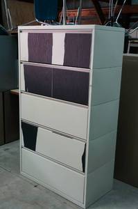 lot 152 image: 5 Drawer File Cabinet