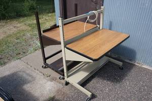 lot 188 image: 2 Rolling Desks