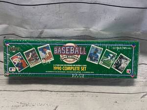 lot 30 image: 1990 Upper Deck Baseball Card Set