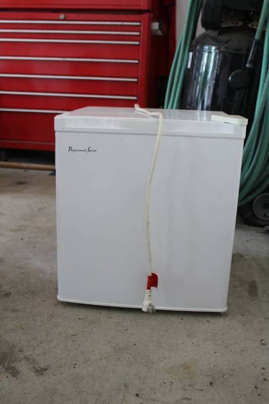 professional series compact refrigerator