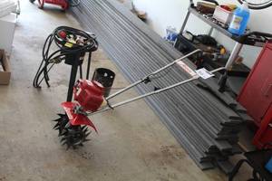 lot 368 image: Mantis Cultivator