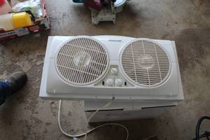 lot 379 image: Duracraft Dual Fan ExhaustFresh Air Window Fan