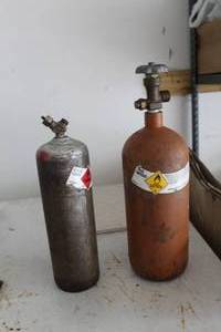 lot 374 image: Lot of (2) OxygenAcetylene Welding Tanks