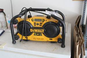 lot 383 image: DeWalt 7.2-18V Cordless 1-Hour NiCd Work Site RadioCharger DC011