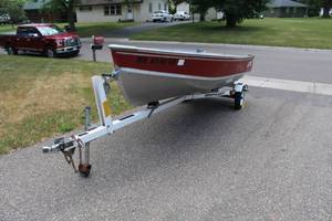 lot 361 image: Lund 6-Person Fishing Boat 16ft. With ShoreLandr Single Axle Trailer 19ft.