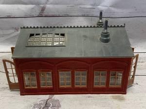 lot 9 image: Vintage Train Station 7 34 Long