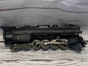 lot 40 image: Pere Marquette #1222 Rivarossi Locomotive