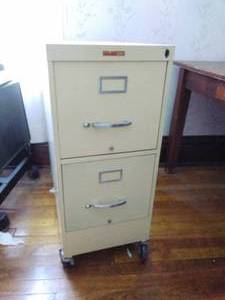 2-Drawer Metal Filing Cabinet on Wheels