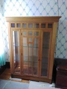 GORGEOUS Vintage Lighted Cabinet