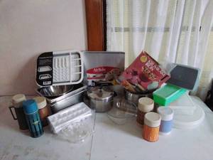 HUGE Lot of Kitchen Items