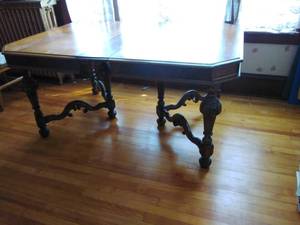 Dining Table with Leaf