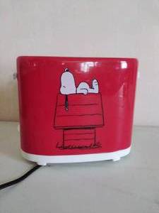 Peanuts Hotdog Toaster