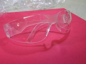 lot 86 image: 10 Pair of Safety Glasses New  F-0...
