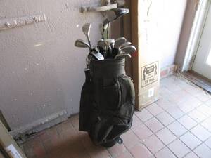 lot 123 image: Golf Bag with Assorted Golf Clubs  ...