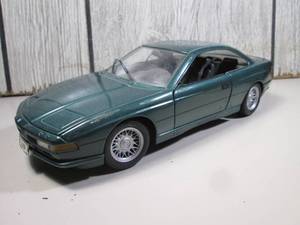 lot 137 image: Maisto Die Cast BMW 850i 118 Scale...