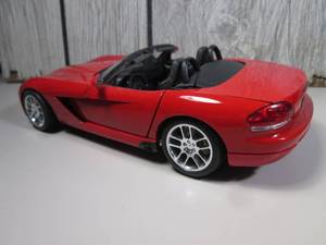 lot 147 image: Maisto Die Cast Dodge Viper SRT-10 ...