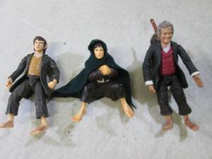 lot 174 image: Lord of the Ring Toy Figures  EC1...
