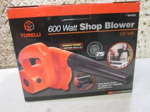 lot 221 image: Torelli 600 Watt Shop Blower New  F...