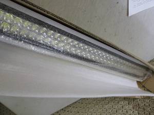 lot 228 image: 50 LED Light Bar New  F-3...