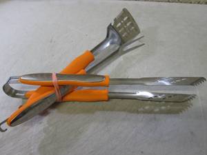 lot 30 image: Cuisinart Grilling Set  RM1...
