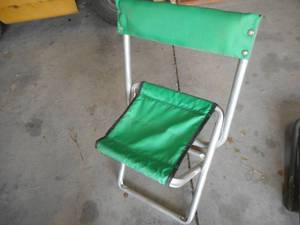 lot 12 image: Miscellaneous Canvas Chairs