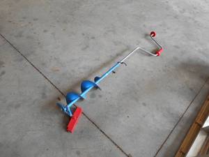 lot 15 image: Mora Ice Auger