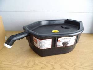 lot 3 image: Oil Change Pan