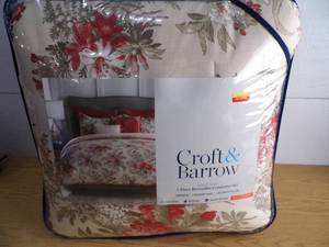 lot 19 image: Croft & Barrow Comforter Set