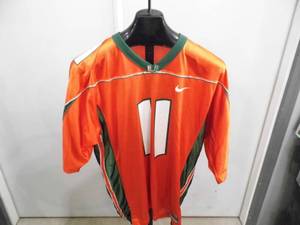 lot 38 image: Nike Jersey