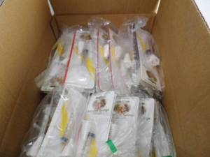 lot 75 image: Syringes