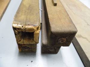 lot 129 image: Library Table