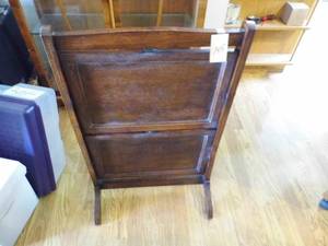 lot 145 image: Antique Folding Stand