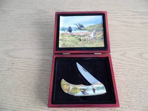 lot 161 image: Goose Knife