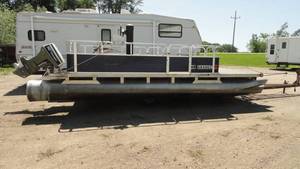 1985 Pontoon & Trailer Package