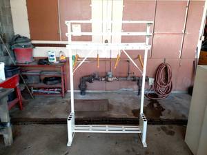 lot 16 image: 4 Coat Rack...