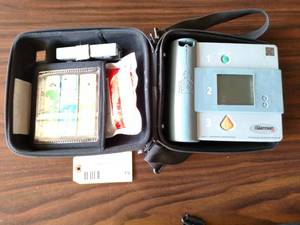 lot 19 image: Laerdal Heartstart FR Defibrillator...