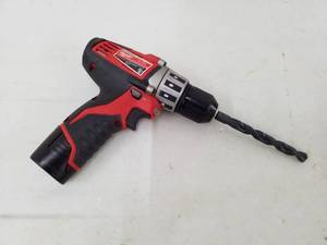 lot 3011 image: Milwaukee 38in. Cordless Drill Driver