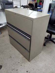 lot 2002 image: Metal Lateral File Cabinet 3-Locking Drawer