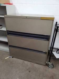 lot 2005 image: Metal Lateral File Cabinet 3-Locking Drawer
