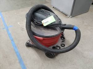 lot 2001 image: Craftsman 16-Gallon WetDry Vac