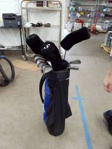 lot 2008 image: Wilson Pro Staff Oversize Golf Club Set with Golf Bag and Club Socks