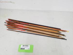 lot 511 image: Lot of (Approximately 14) Archery Arrows