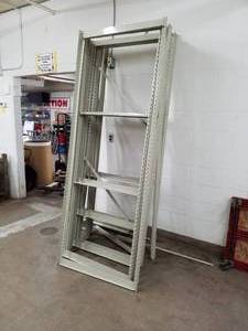 lot 522 image: Racking Uprights and Beams