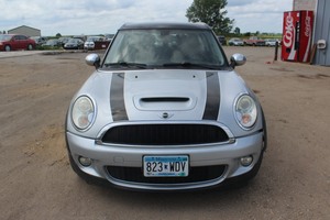 2010 MINI Cooper Clubman S - 6 Speed Manual