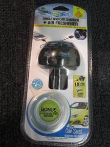 lot 35 image: 4 Fresh Tech Single USB Car Charger...
