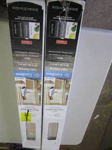 lot 39 image: 2 Sized Light Filtering Cordless Vi...