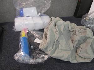 lot 54 image: Inflatable Travel Pool Rest, 5 Plas...