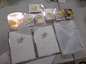 lot 211 image: 2 Double 5x7 inch Frames, Scente Wa...